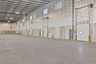 150 E Shore Dr, Rankin, PA for lease Interior Photo- Image 2 of 7