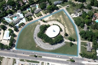 9121 Ferguson Rd, Dallas, TX - Aérien Vue de la carte - Image1