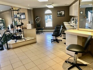 Plus de détails pour 2667 Cranberry Hwy, Wareham, MA - Vente au détail à louer