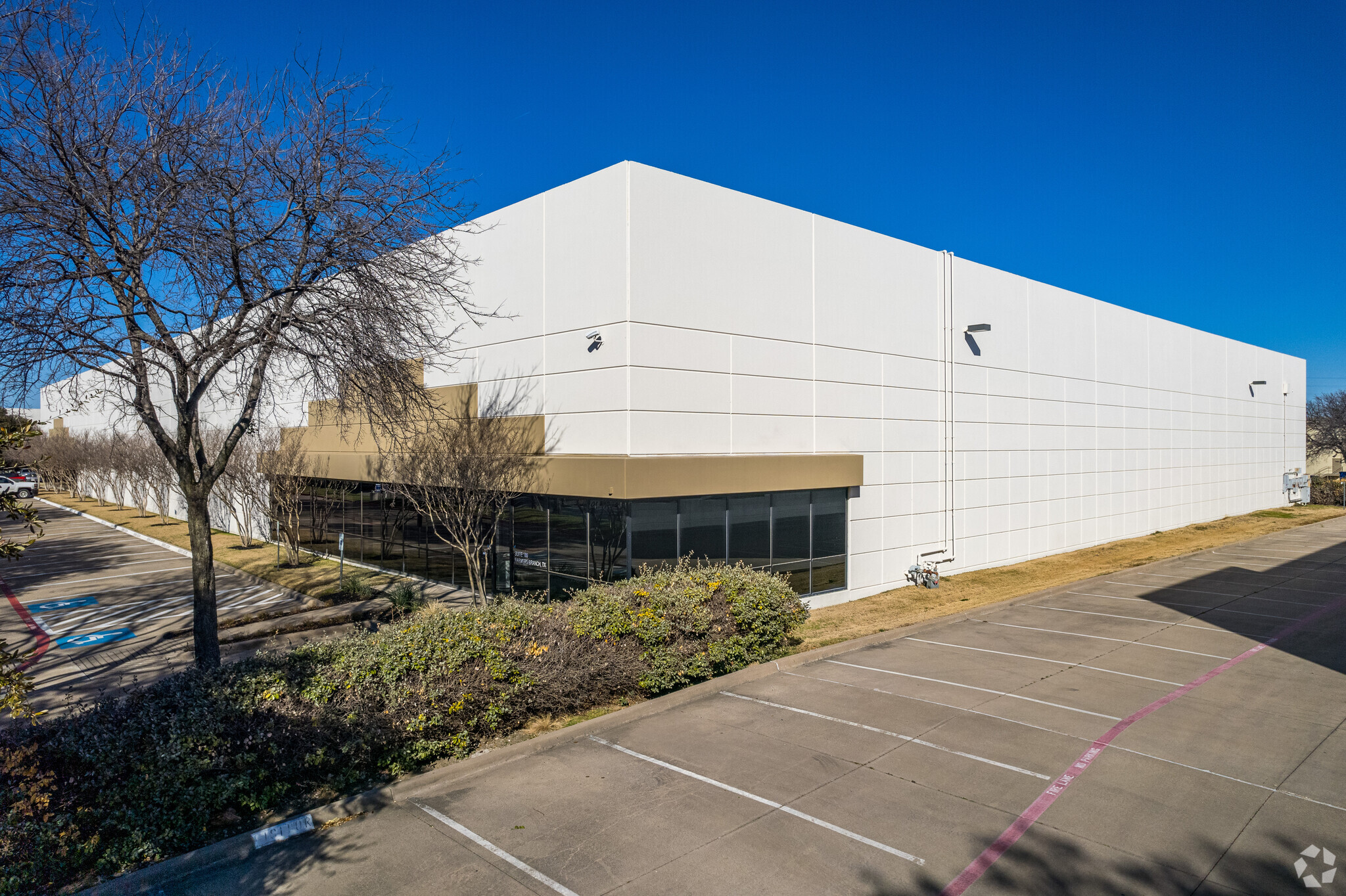 13920 Senlac Dr, Farmers Branch, TX for lease Building Photo- Image 1 of 6