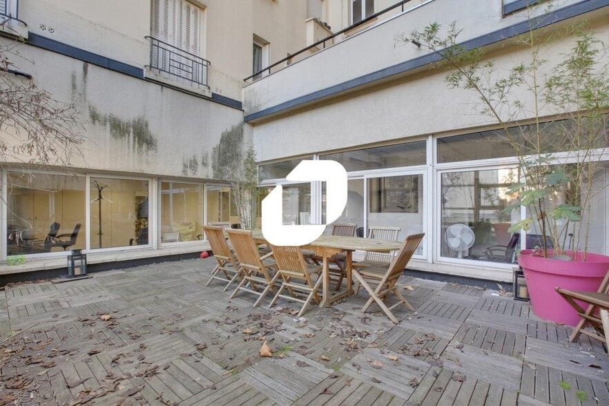 Office in Boulogne-Billancourt for lease - Building Photo - Image 3 of 6