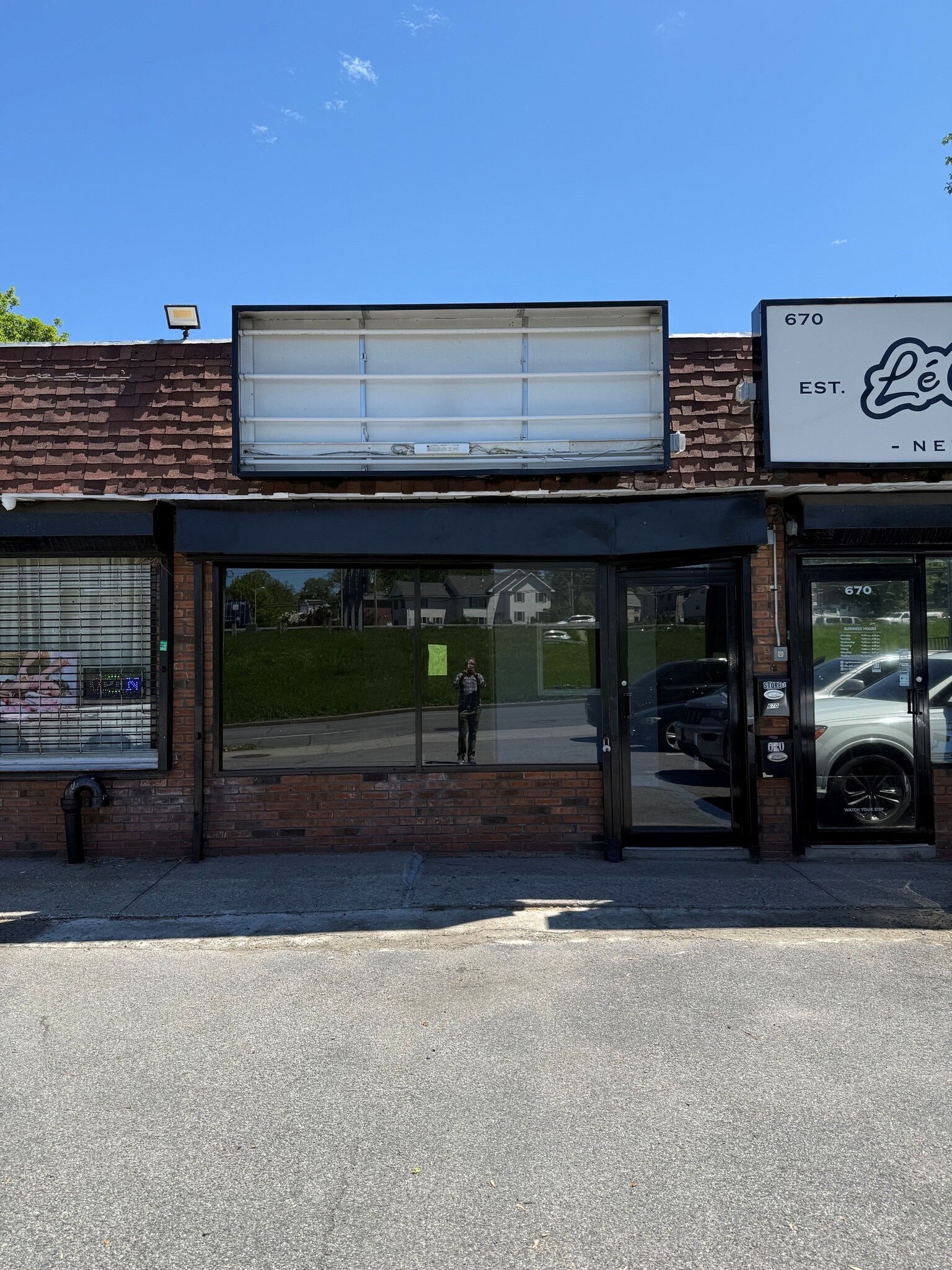 670 Central Park Ave, Yonkers, NY for lease Interior Photo- Image 1 of 5