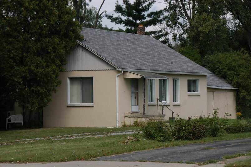 412 W Flint St, Davison, MI à vendre - Photo du bâtiment - Image 2 de 3