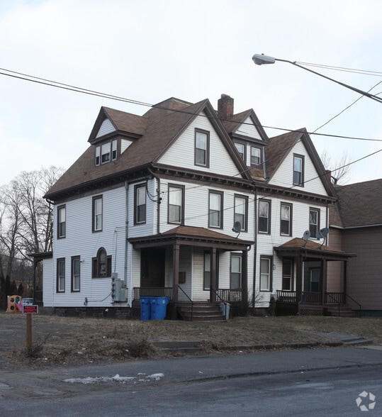 17-19 Downs St, Kingston, NY for sale - Primary Photo - Image 1 of 2