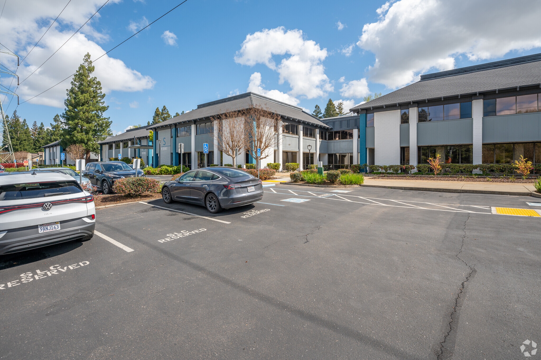 100 Howe Ave, Sacramento, CA for lease Primary Photo- Image 1 of 13