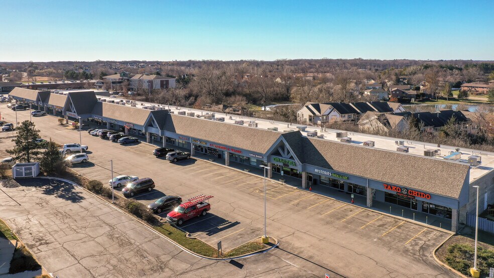 33-193 S Rand Rd, Lake Zurich, IL à louer - Photo du bâtiment - Image 3 de 6