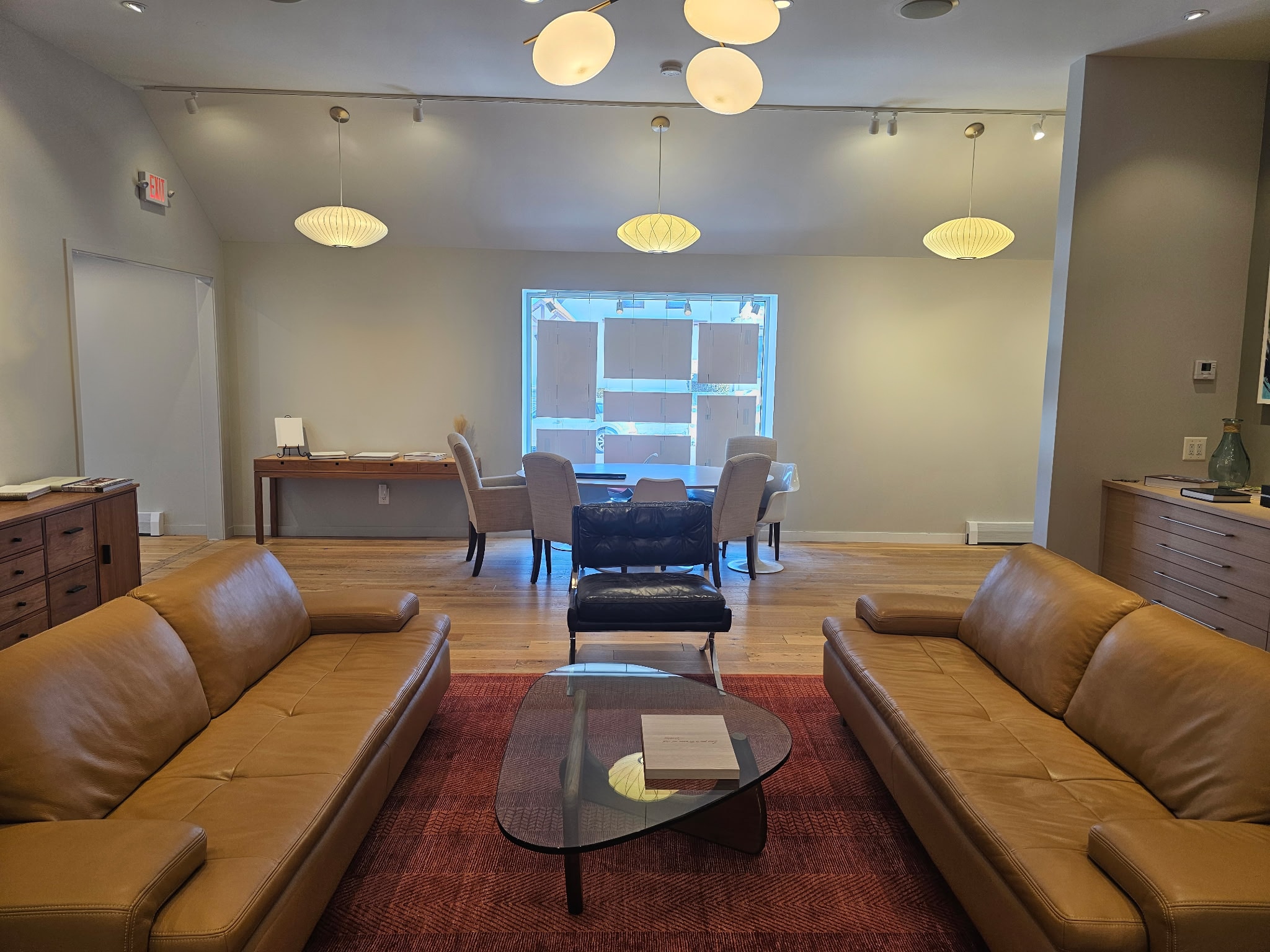 445 New York Ave, Huntington, NY for lease Interior Photo- Image 1 of 4