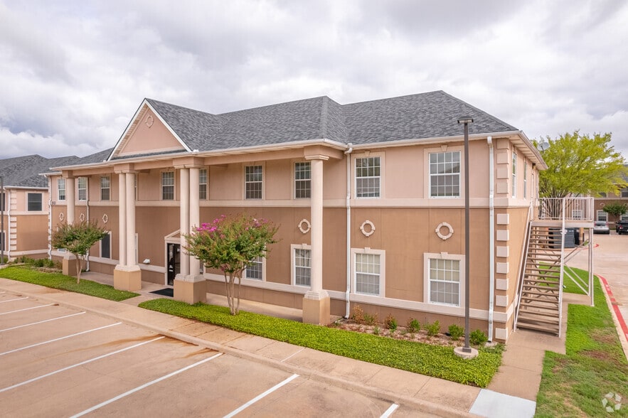 303 S Jupiter Rd, Allen, TX for lease - Building Photo - Image 2 of 10