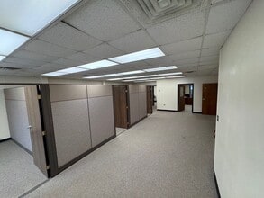 1331 Broad Ave, Findlay, OH for lease Interior Photo- Image 1 of 7