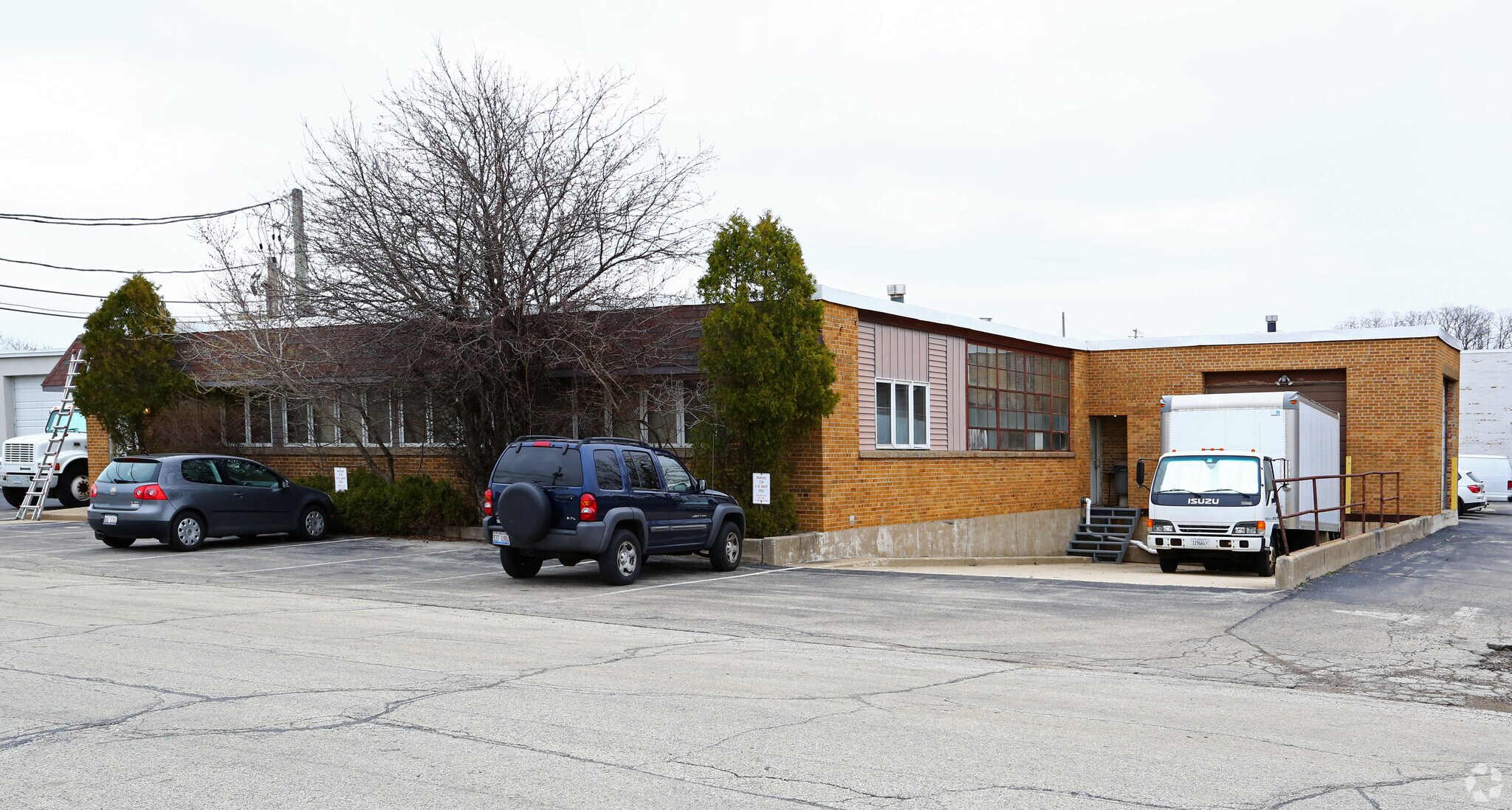 1455 E Golf Rd, Des Plaines, IL for lease Primary Photo- Image 1 of 19