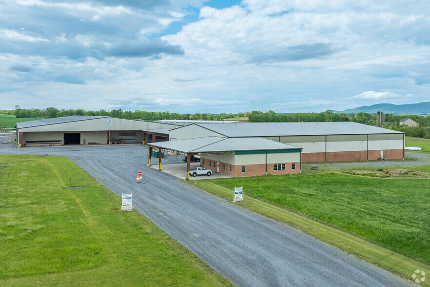6100 Buchanan Trl W, Mercersburg, PA à louer - Photo principale - Image 2 de 10