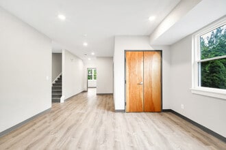 2168 Bennett Rd, Philadelphia, PA à louer Photo intérieure- Image 2 de 5