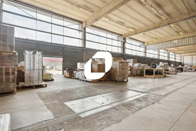 Industriel dans Le Blanc-Mesnil à louer - Photo intérieure - Image 3 de 16