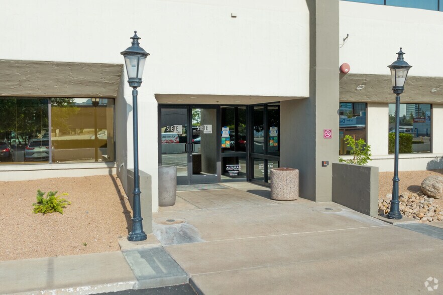 3707 N 7th St, Phoenix, AZ à louer - Photo du bâtiment - Image 3 de 6