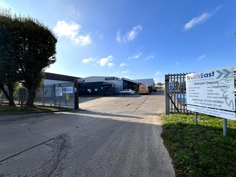 5 Moss Rd, Witham à vendre - Photo du bâtiment - Image 2 de 12