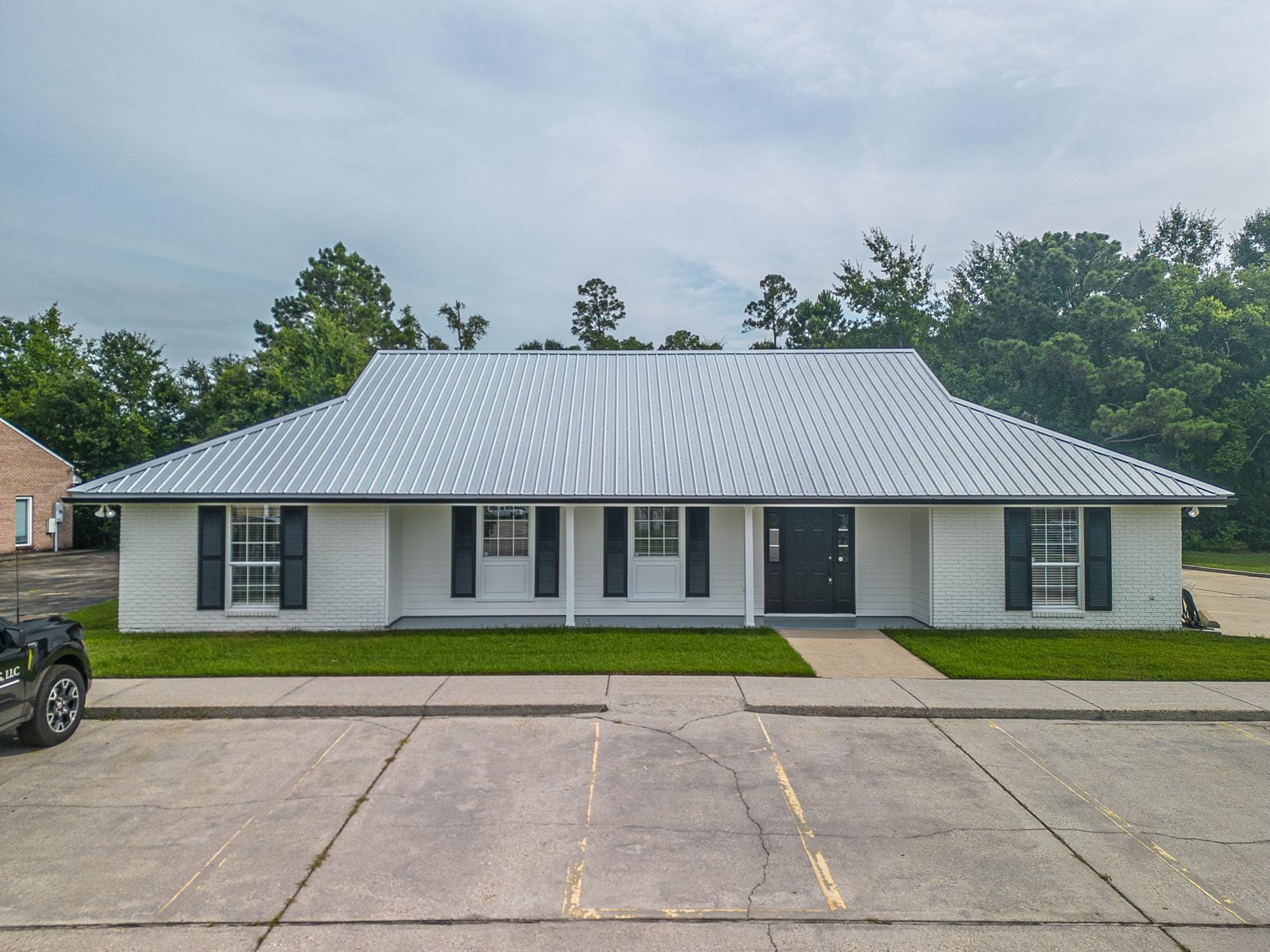 831 Highway 90, Bay Saint Louis, MS for sale Primary Photo- Image 1 of 33