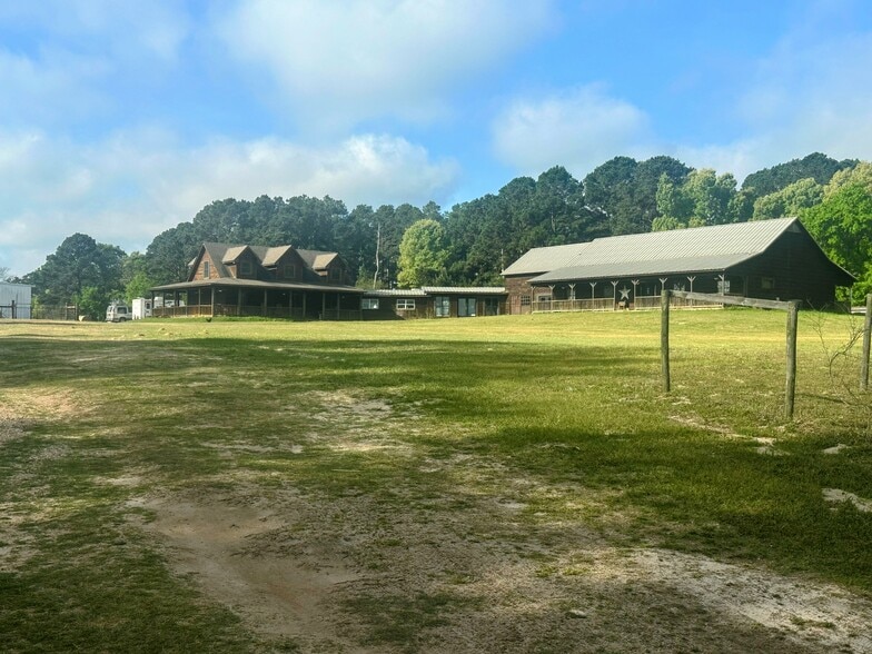 766 County Road 4640, Winnsboro, TX à vendre - Photo du bâtiment - Image 2 de 31