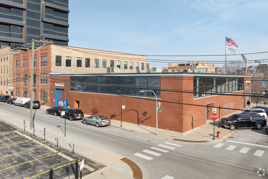 1046-1048 W Kinzie St, Chicago, IL à vendre - Photo principale - Image 1 de 5