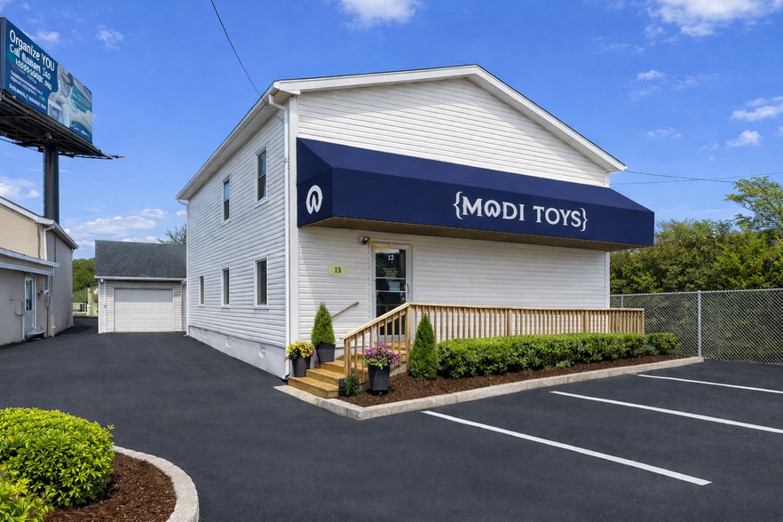 13 Coral St, Edison, NJ for lease - Primary Photo - Image 2 of 9