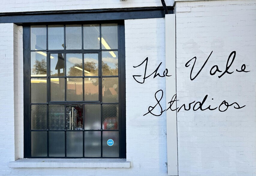 231 The Vale, Londres à louer - Photo du bâtiment - Image 2 de 11