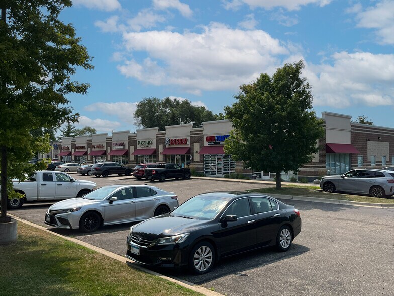 8599 W Point Douglas Rd, Cottage Grove, MN for lease - Building Photo - Image 2 of 5