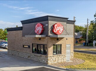 More details for 390 NW Chipman Rd, Lees Summit, MO - Retail for Sale