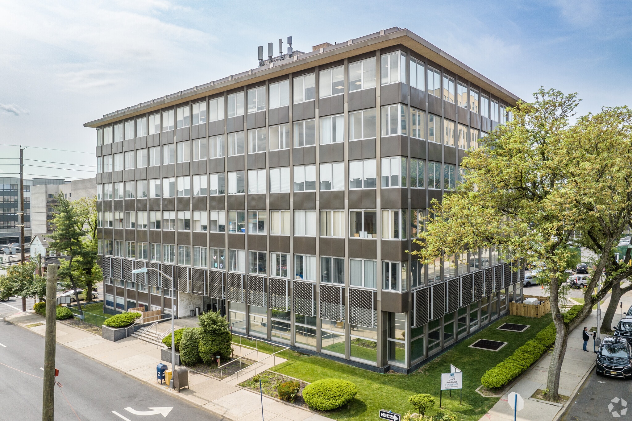 25 E Salem St, Hackensack, NJ for sale Primary Photo- Image 1 of 8