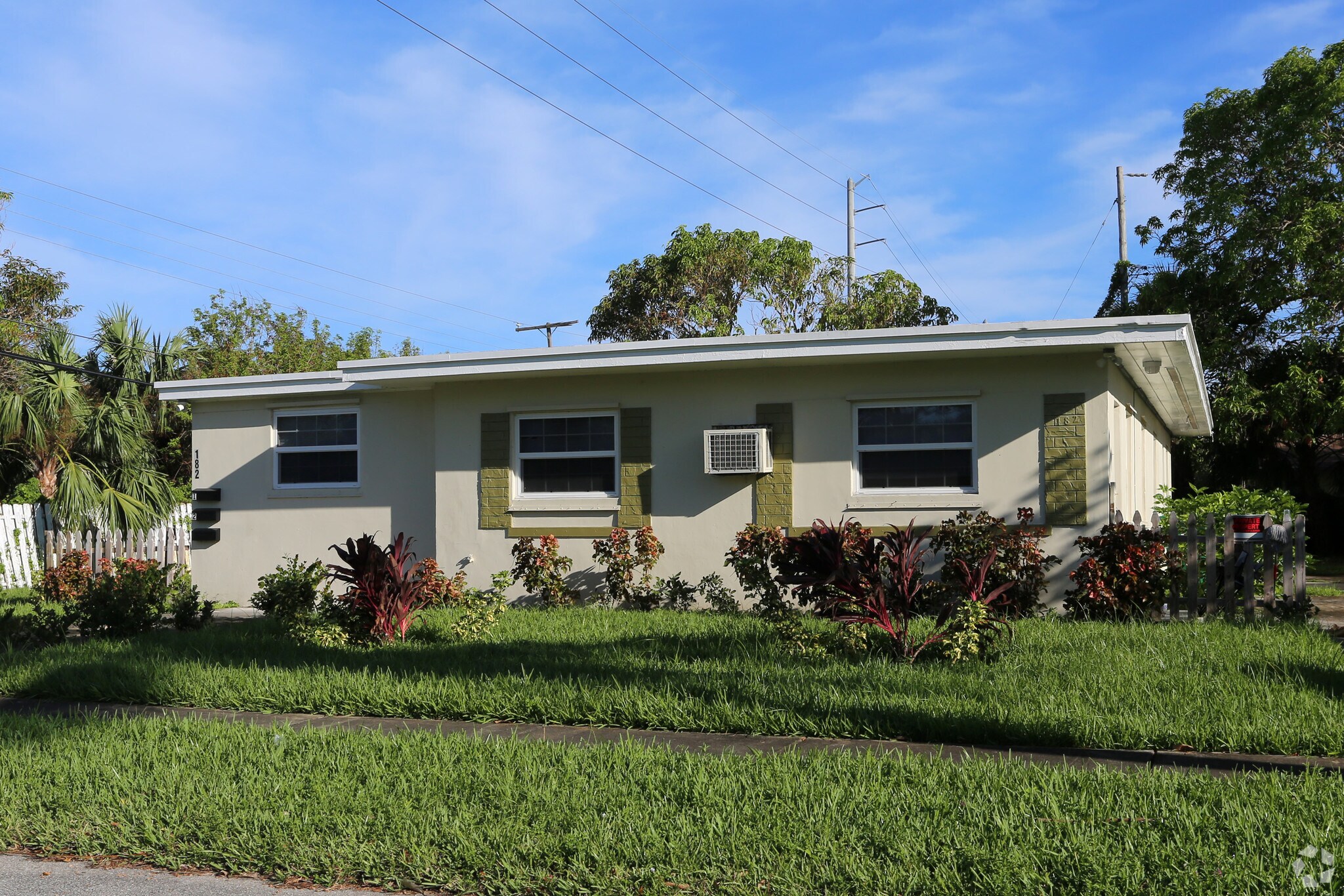 182 W 34th St, West Palm Beach, FL à vendre Photo principale- Image 1 de 14