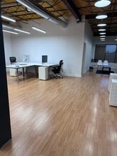 11-21 N Skokie Hwy, Lake Bluff, IL for lease Interior Photo- Image 1 of 10