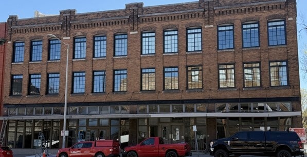 2301 1st Ave N, Birmingham, AL à vendre - Photo du bâtiment - Image 2 de 3