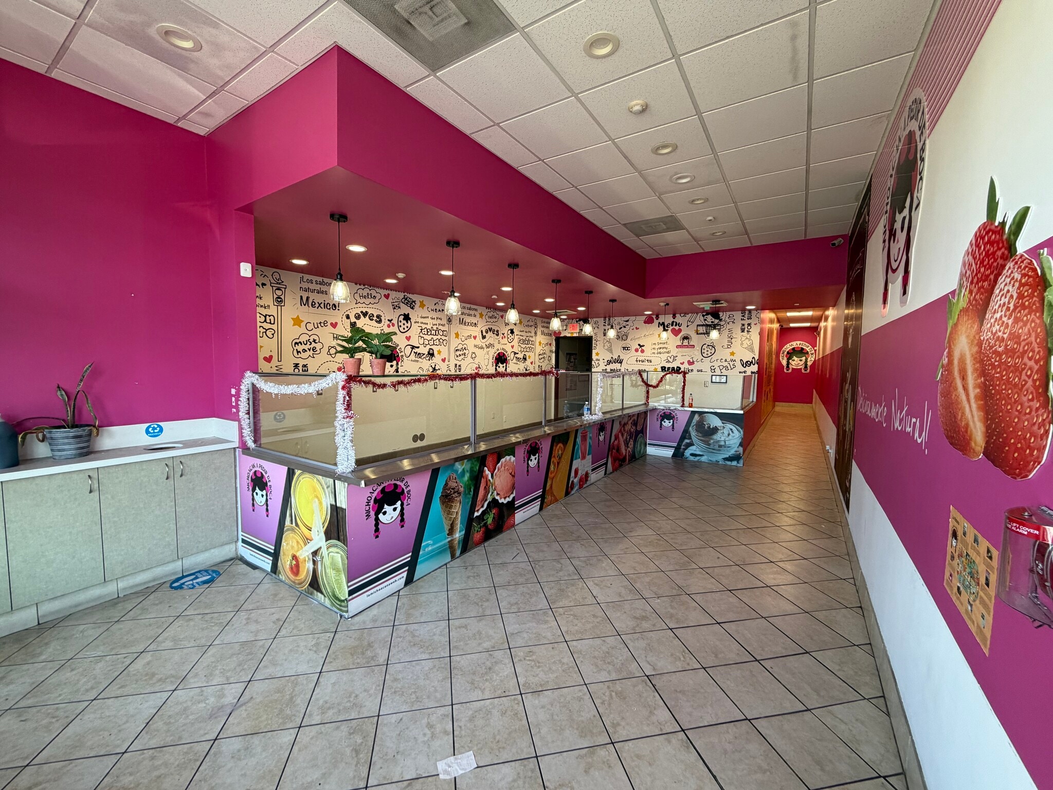 110-180 Mountain Ave, Upland, CA for lease Interior Photo- Image 1 of 7