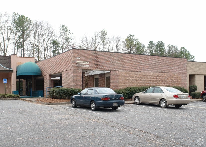 3910-3914 Rosemont Dr, Columbus, GA for lease - Building Photo - Image 1 of 7