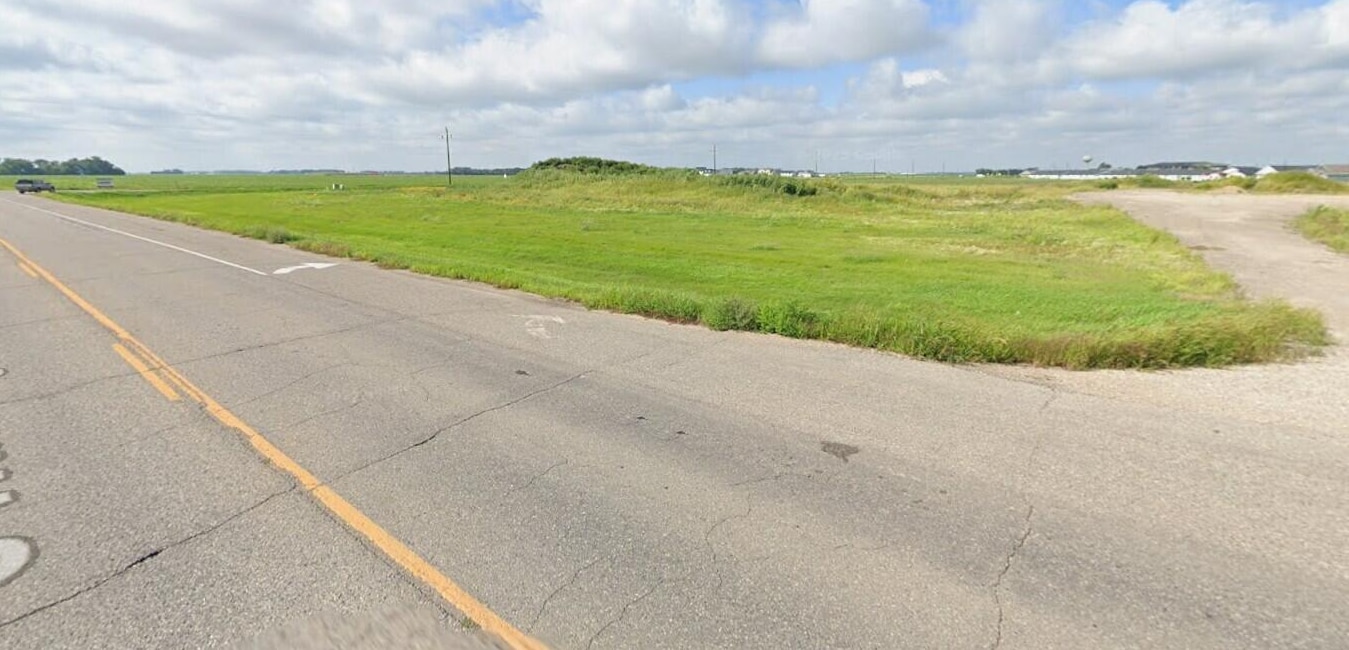 6000 S Washington St, Grand Forks, ND for sale Primary Photo- Image 1 of 6
