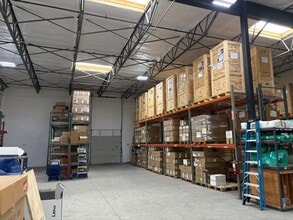 18057 SW Teton Ave, Tualatin, OR à louer Photo intérieure- Image 2 de 7