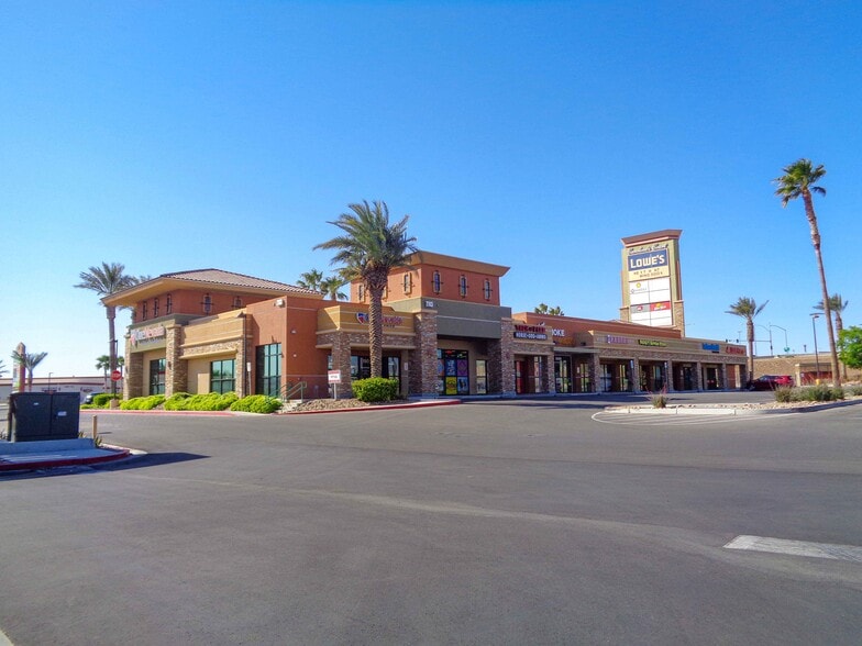 7703 N El Capitan Way, Las Vegas, NV à vendre - Photo du bâtiment - Image 2 de 9