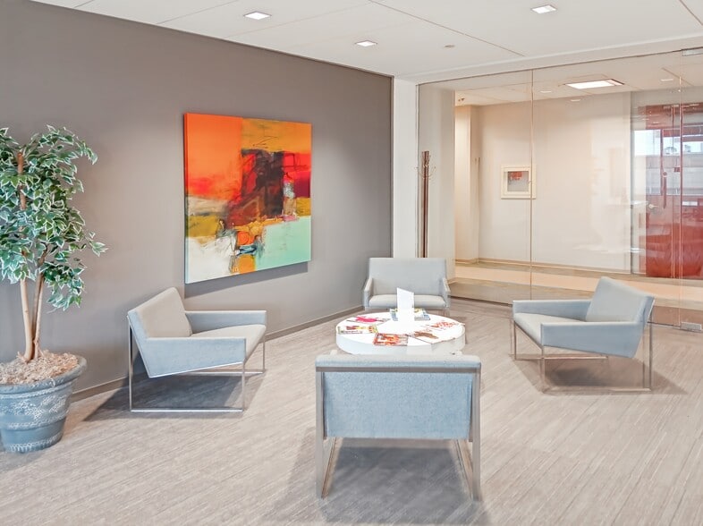 40 Burton Hills Blvd, Nashville, TN for lease - Interior Photo - Image 3 of 18