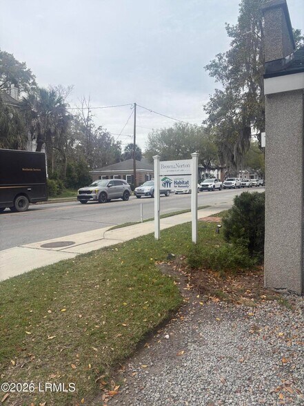 701 Carteret St, Beaufort, SC à louer - Photo du bâtiment - Image 3 de 12