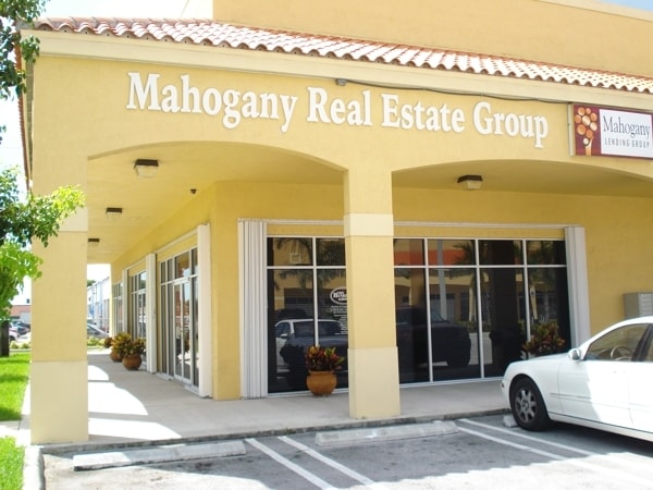 18710 SW 107th Ave, Miami, FL for sale - Building Photo - Image 1 of 1