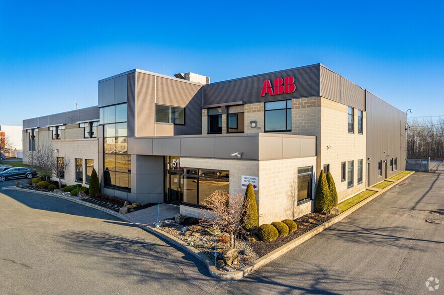 5155 Rue J.-A.-Bombardier, Longueuil, QC for sale - Building Photo - Image 1 of 1