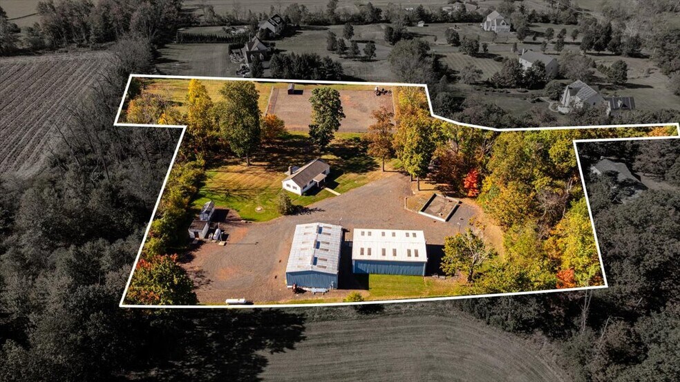 563 Deep Run Rd, Perkasie, PA à vendre - Photo du bâtiment - Image 1 de 48