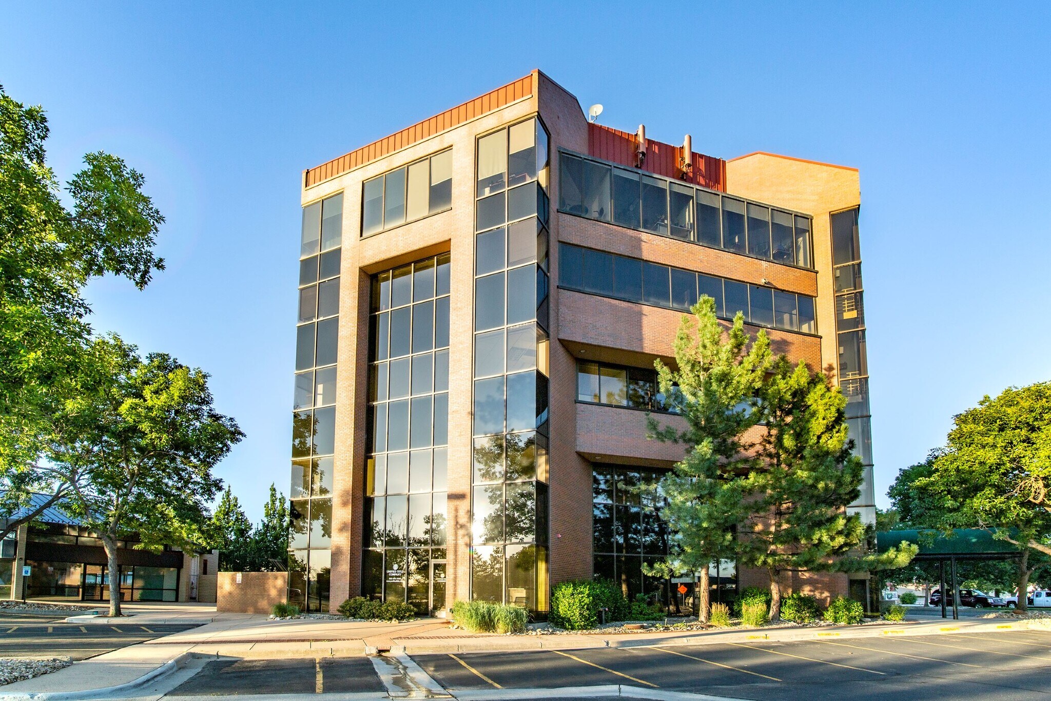 825 Delaware Ave, Longmont, CO for lease Building Photo- Image 1 of 4