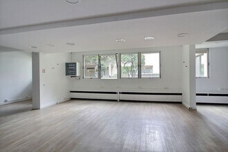 17-19 Rue De La Croix Nivert, Paris for lease Interior Photo- Image 2 of 6