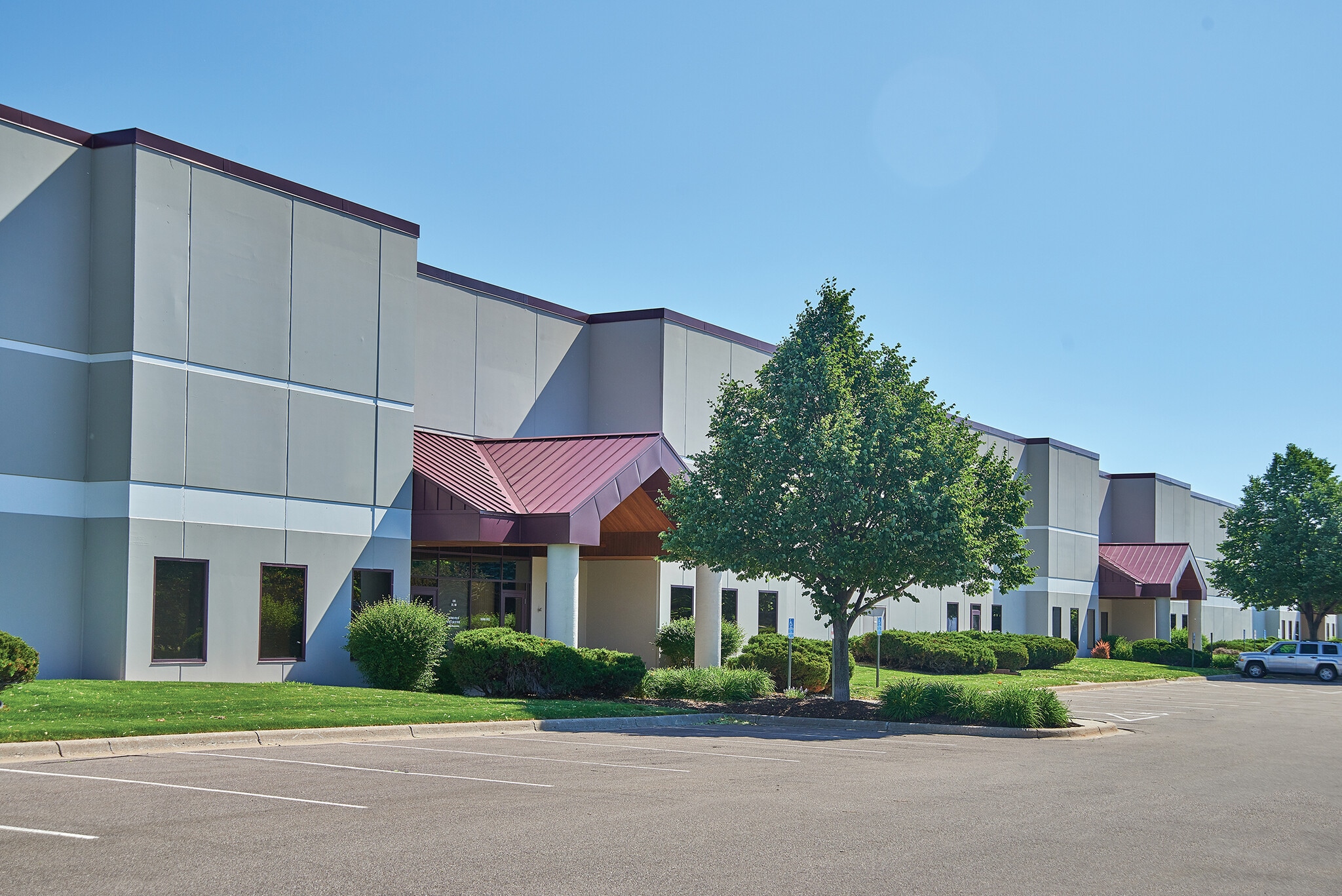 1245 Trapp Rd, Eagan, MN for lease Primary Photo- Image 1 of 9