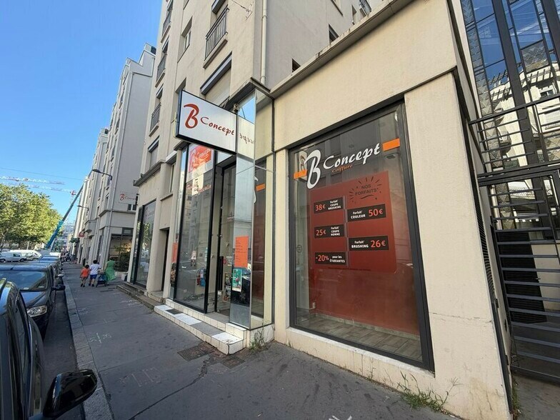 27 Rue Michel Servet, Villeurbanne à louer - Photo du bâtiment - Image 2 de 16