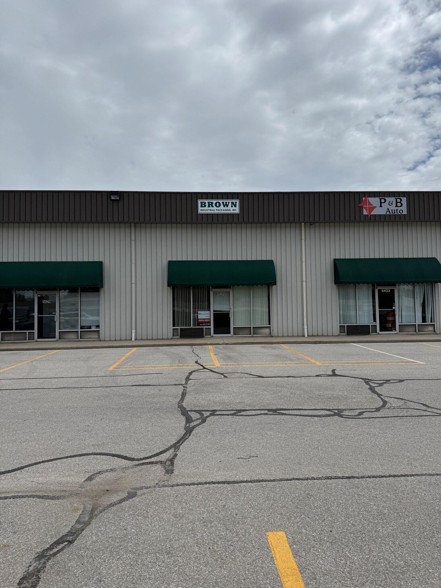 5403-5435 SR 930 W, Fort Wayne, IN à vendre Photo du bâtiment- Image 1 de 1