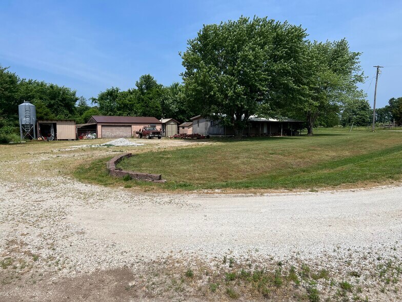 3252-3254 W Cattle Ln, Willard, MO à vendre - Photo du bâtiment - Image 3 de 6