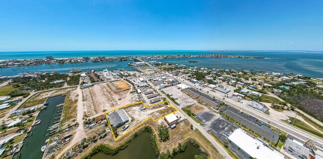 Plus de détails pour over 2 ACRES W/ GULF ACCESS available – à vendre, Fort Myers Beach, FL