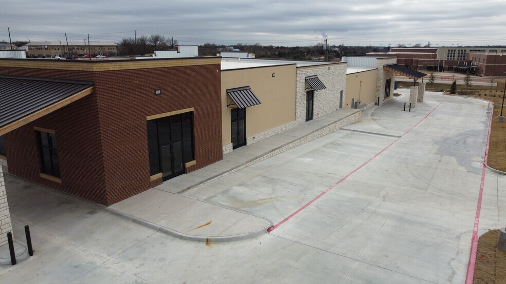 6601 HORIZON, Rockwall, TX à louer - Photo du bâtiment - Image 3 de 8