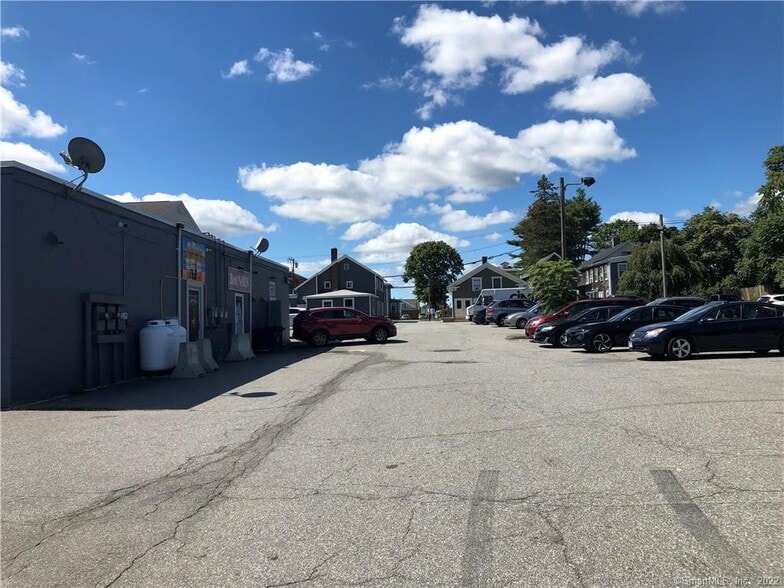 15-19 E Main St, Clinton, CT for sale - Building Photo - Image 3 of 6