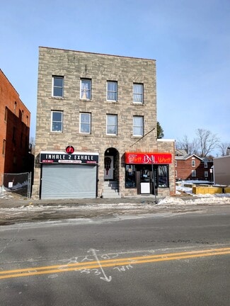 Plus de détails pour 496-500 W Main St, Waterbury, CT - Multi-résidentiel à vendre